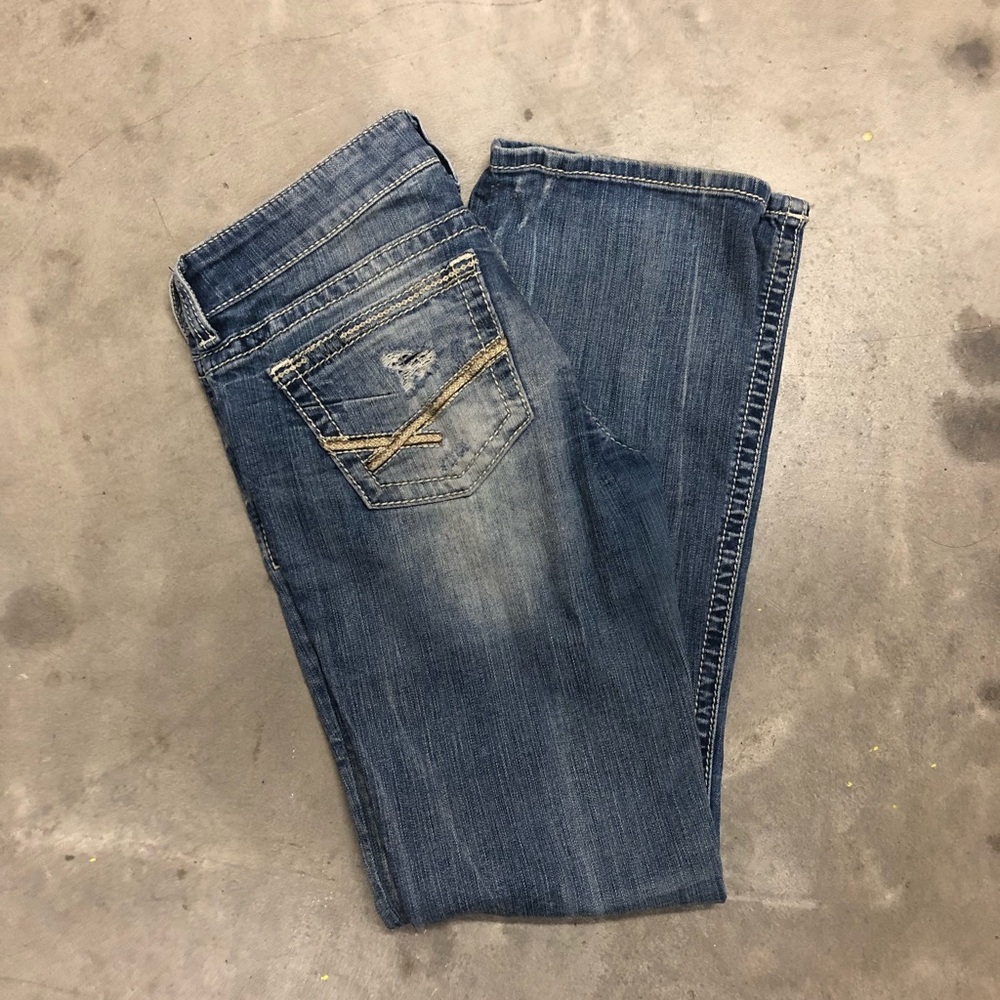 Buckle BKE Sabrina Boot Cut Low Rise Jeans